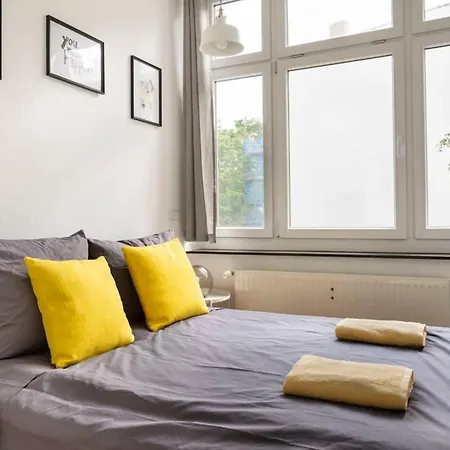 Big Self Checkin Apartman Berlin