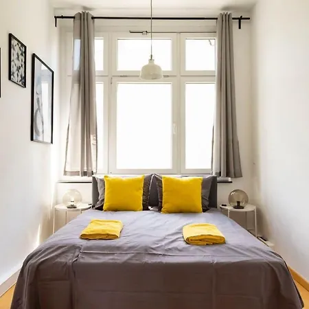 Big Self Checkin * Berlino